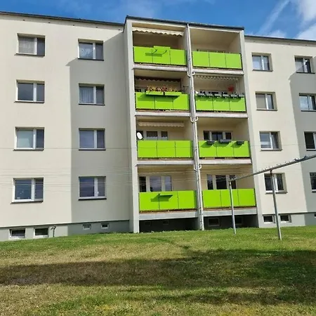 Holiday home Preiswerte 3-raum-ferienwohnung Hohenleuben